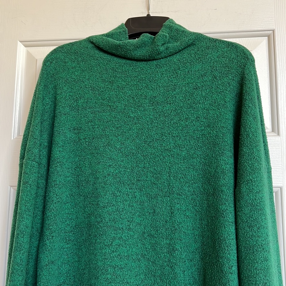 Colins basic top - Picture 3 of 9